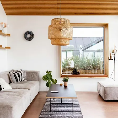 Vakantiehuis Newly Built Summer House With Sea View