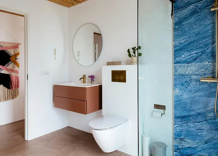 Vakantiehuis Newly Built Summer House With Sea View
